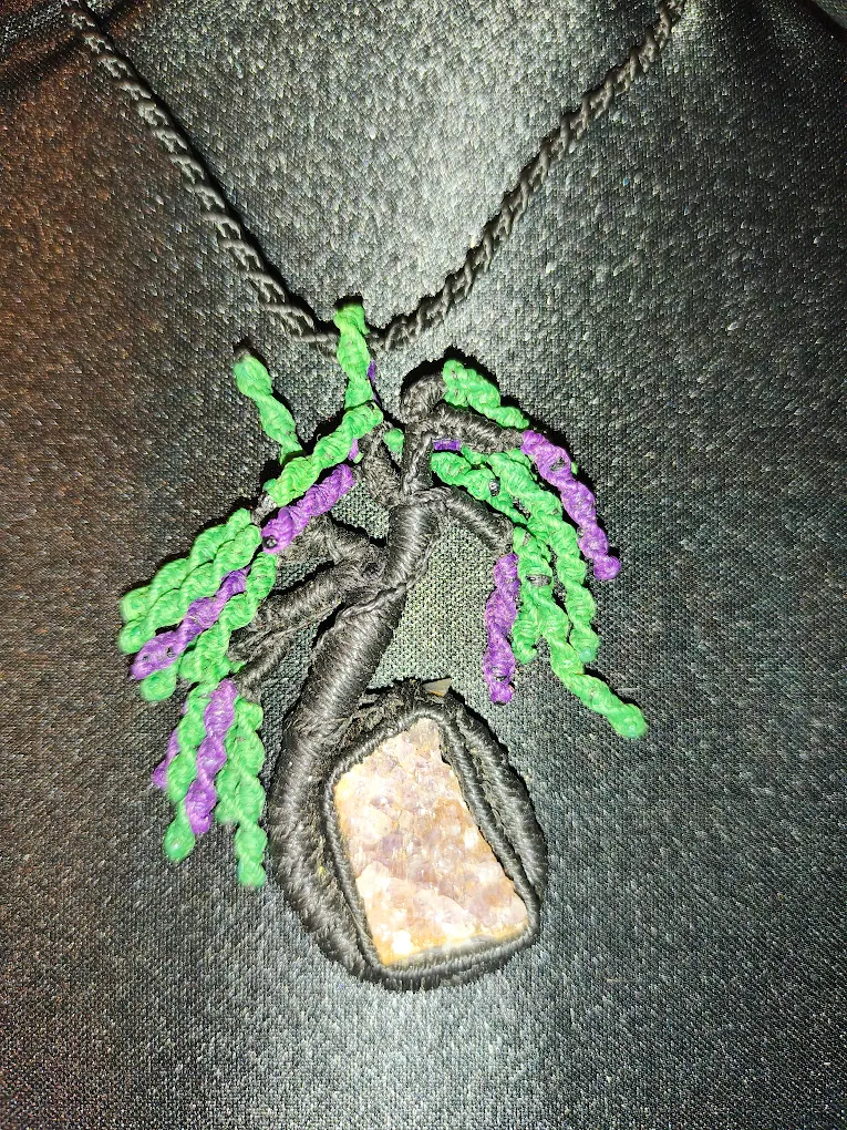 Collar Macramé Amatista Árbol Flúor